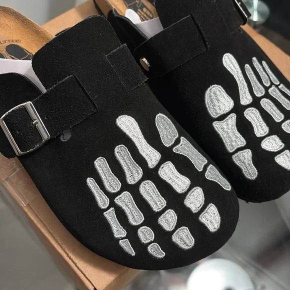 Sabots en suède Skeletonv